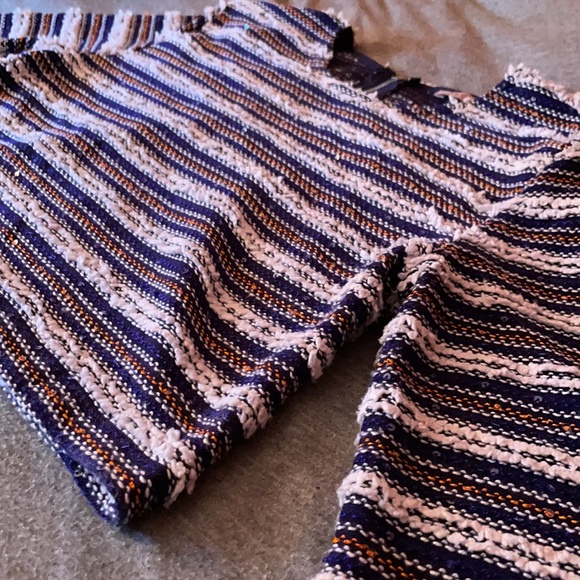 Long-Sleeve, Striped/Textured Blouse. Size: Small. - Picture 2 of 4